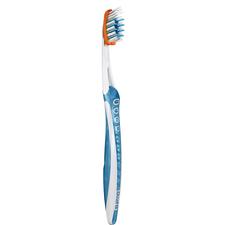 Oral-B® CrossAction Pro-Flex Toothbrushes – 38 Soft, 72/Pkg