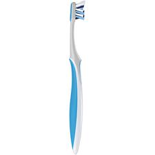 Brosses à dents manuelles compactes Oral-B® CrossAction™, 12/emballage